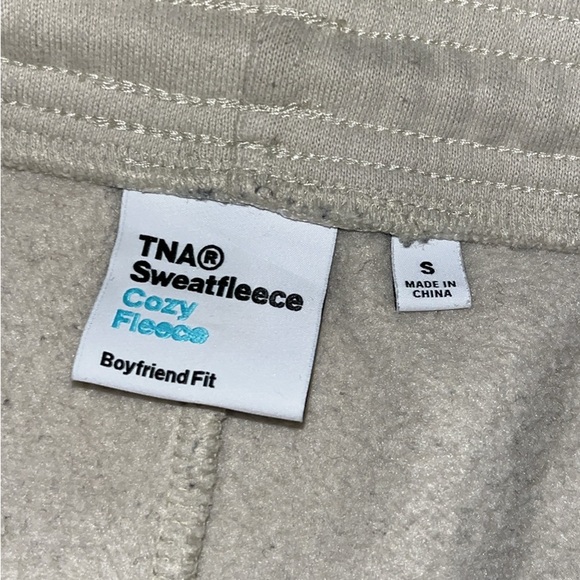 aritzia tna sweatfleece - Picture 2 of 2